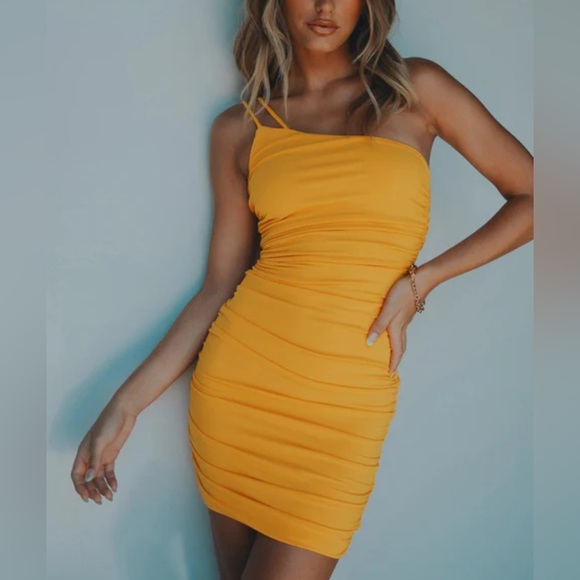 Princess Polly Dresses & Skirts - Princess Polly Yellow Ruched One Shoulder Bodycon Dress